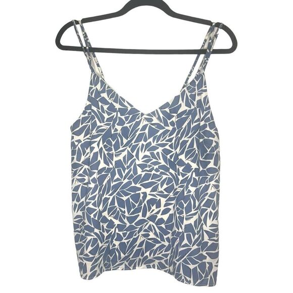 GILLI Strappy V-Neck Tank Top - Women’s M - Picture 1 of 5